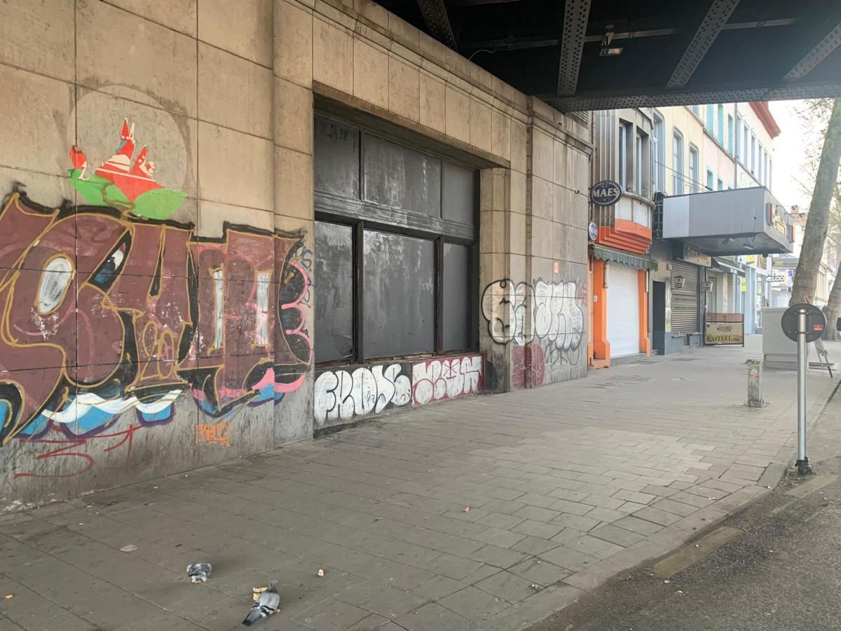 Tags sous le pont du Midi