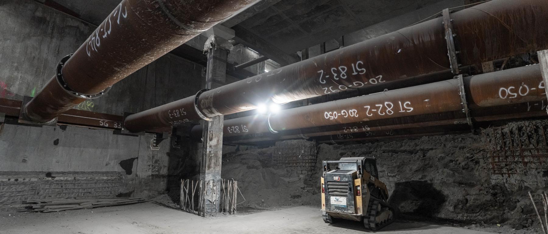 Excavation dans la station.